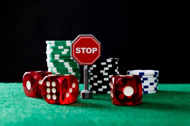 Paytable and symbol information for Egypt's Book of Mystery slot game
